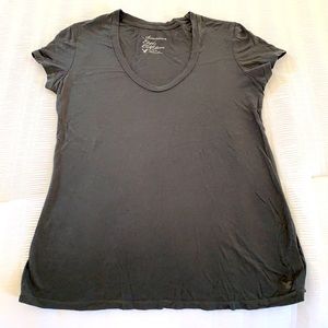 American Eagle scoop neck tee
